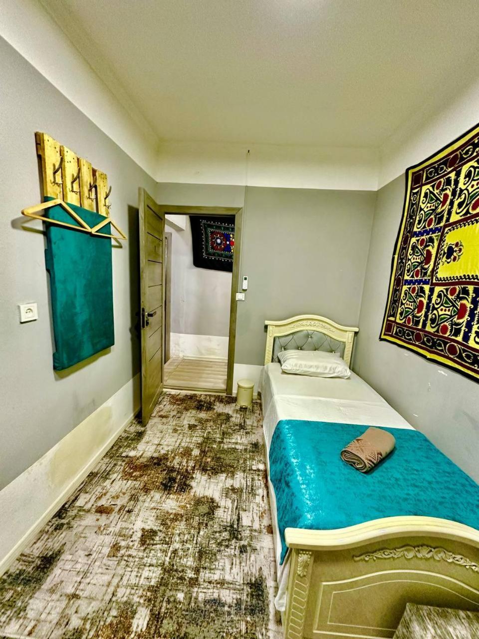 Guest House By Sayohati Diyor Ντουσαμπέ Εξωτερικό φωτογραφία